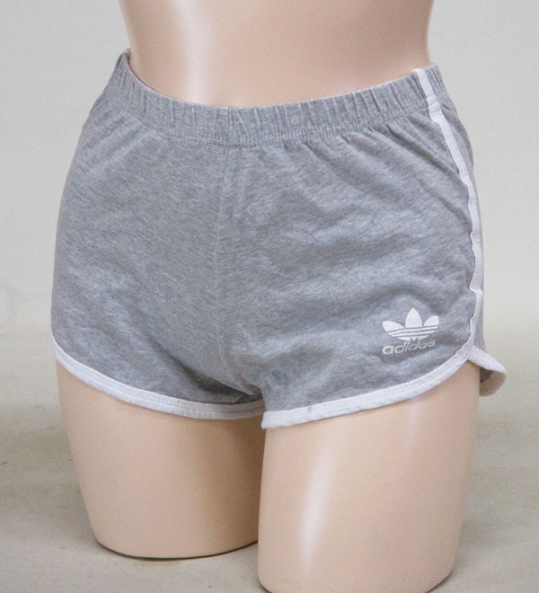 ショートパンツ