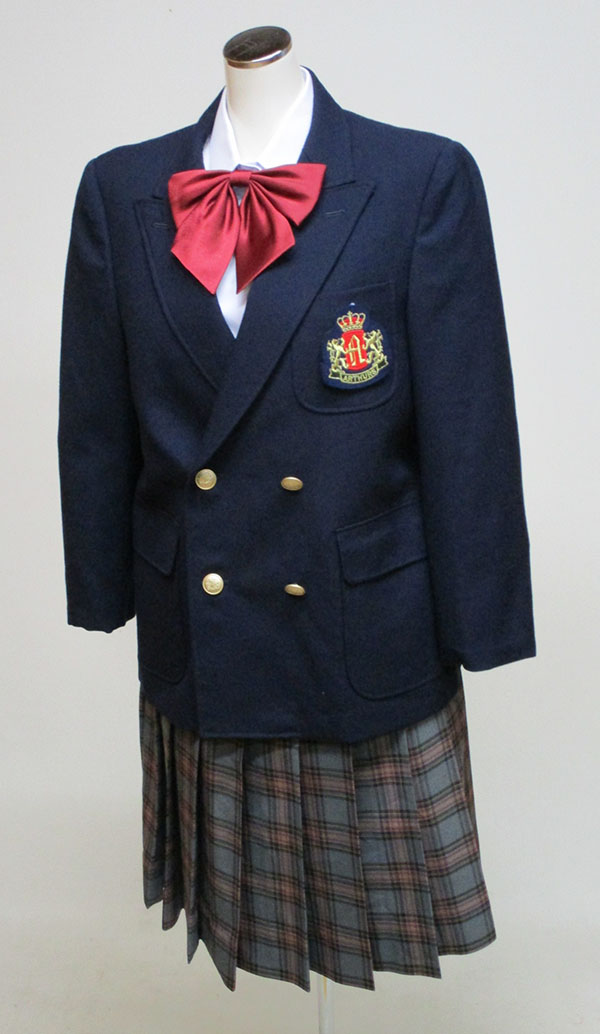 ブレザー＋ブラウス＋スカート（リボン付）